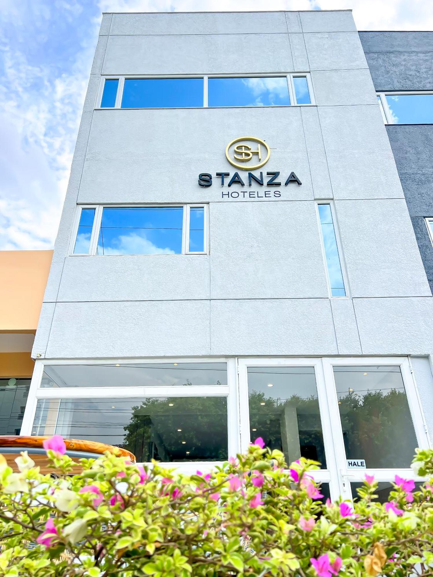Stanza Hotel มอนเตริอา ภายนอก รูปภาพ